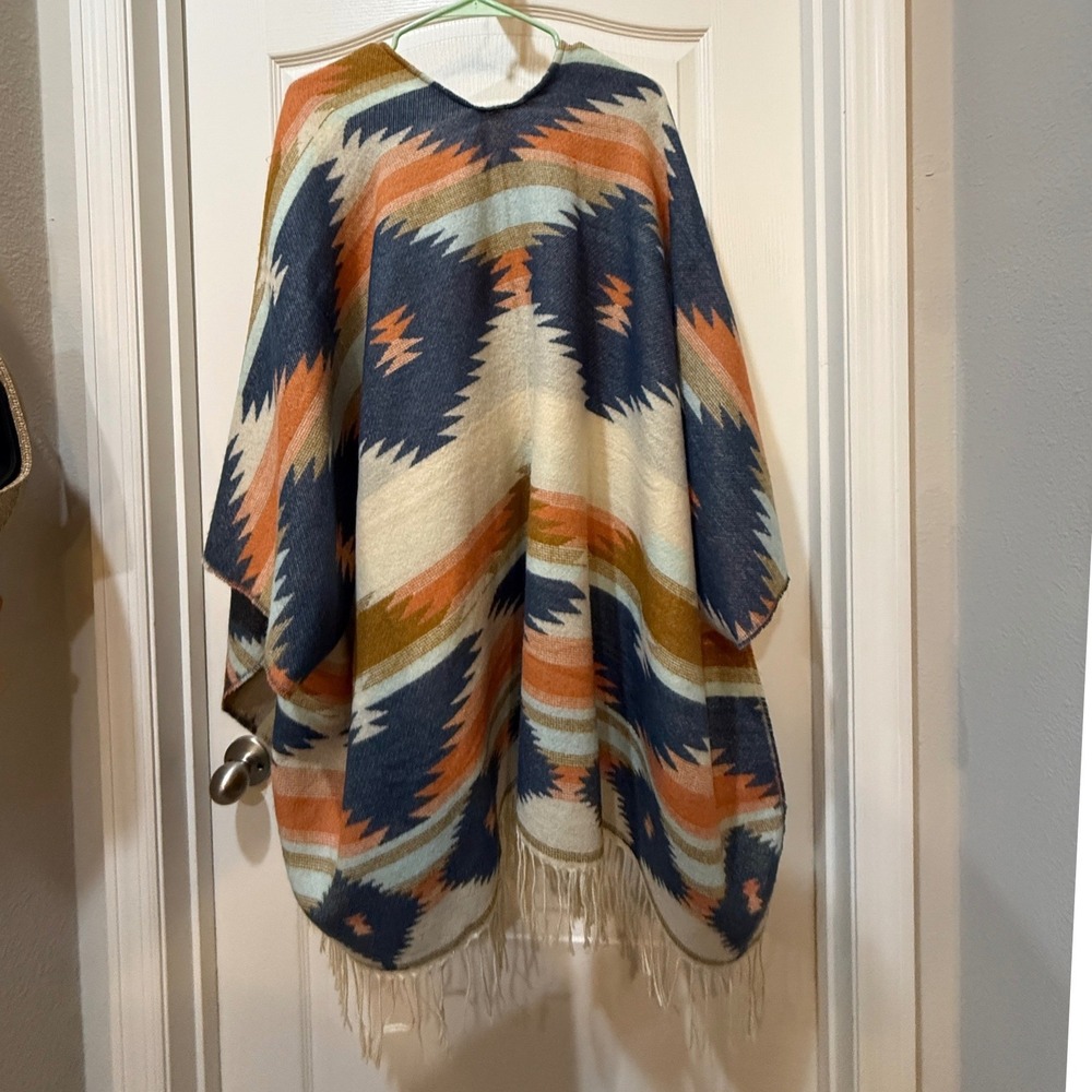 Macchia di Ruggine Southwestern Poncho Wrap Blue Orange Geometric Fringe OS 2235